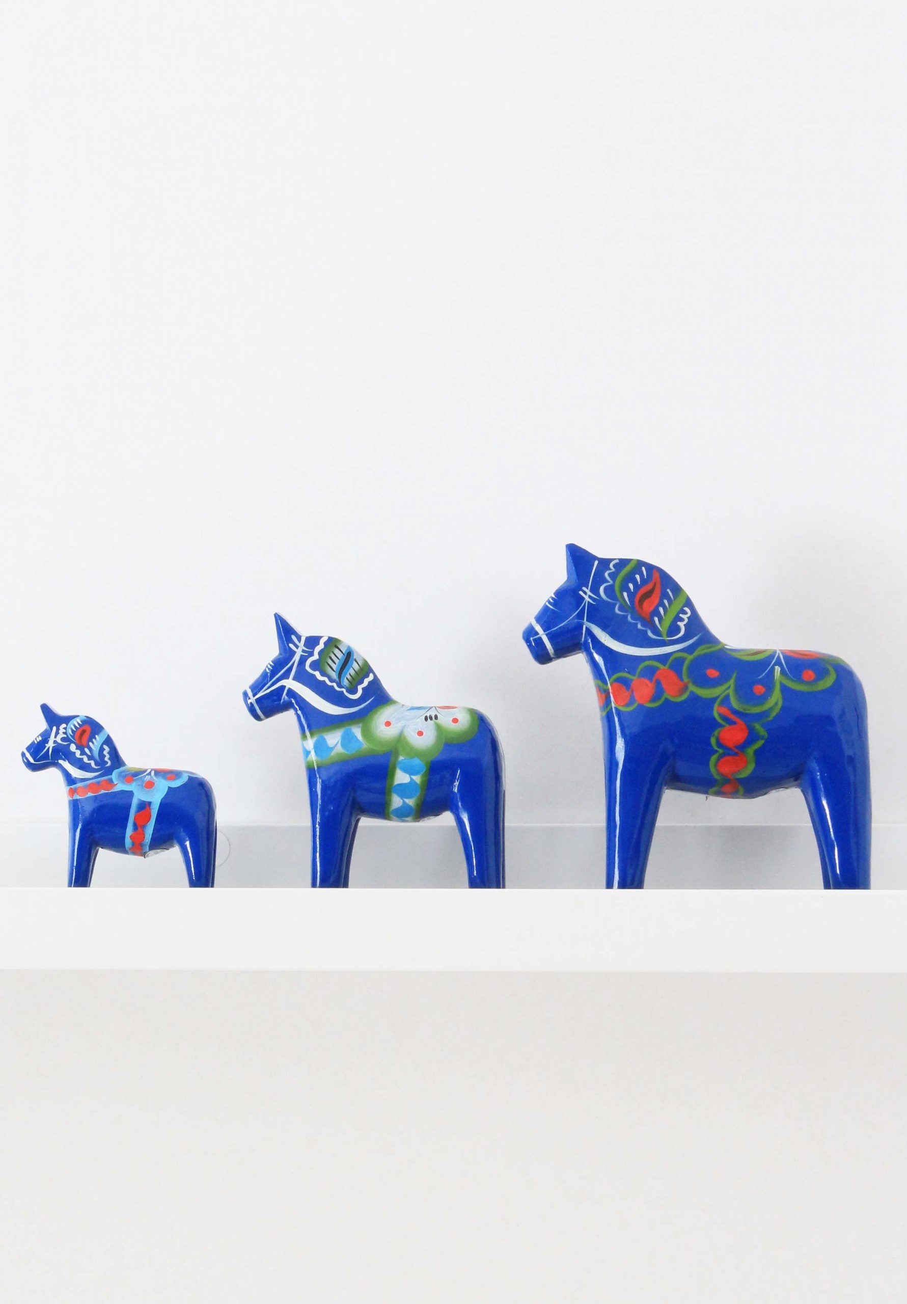 dala-paard-zwart-10-cm-blauw-2