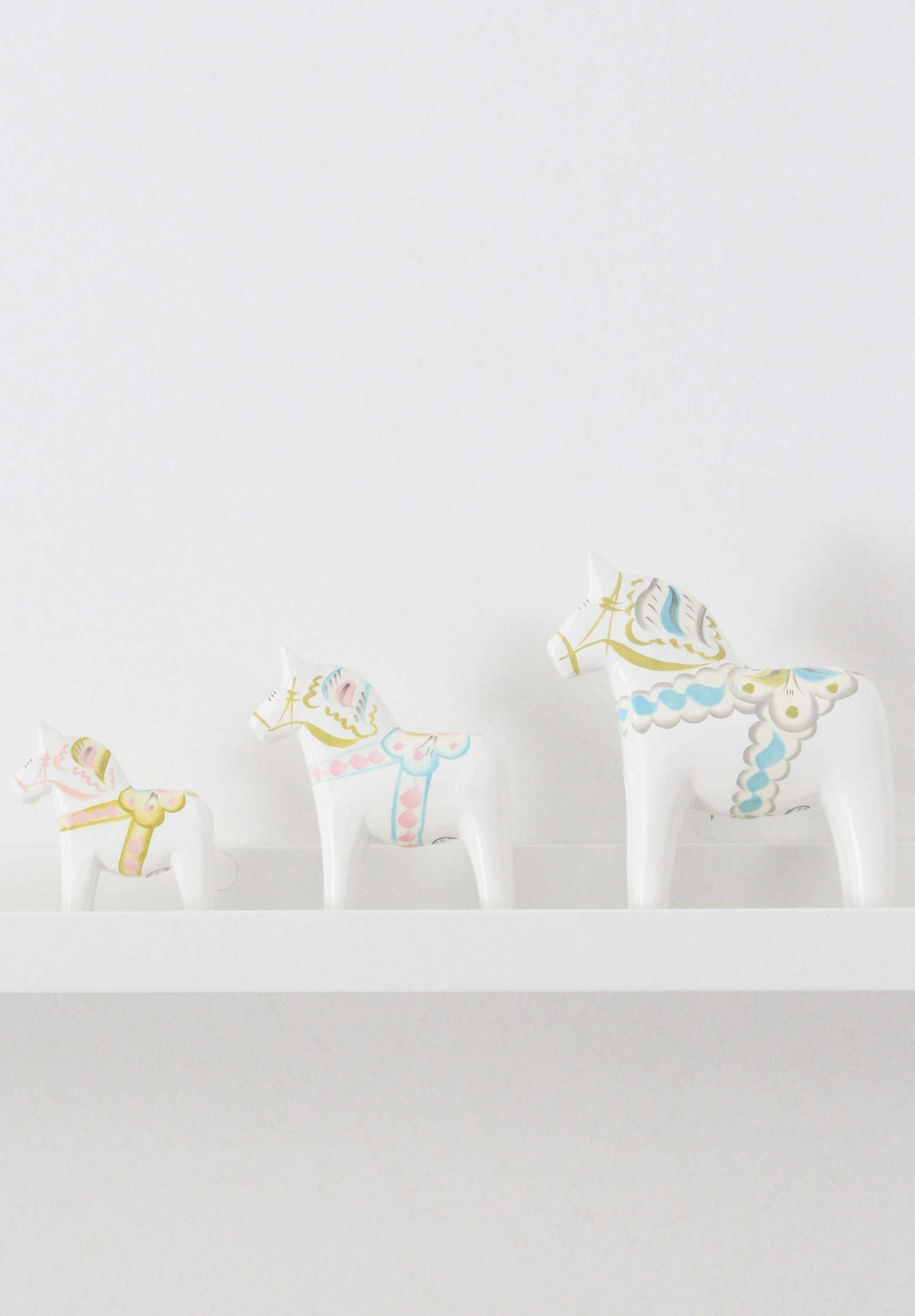 dala-paard-wit-10-cm-pastel