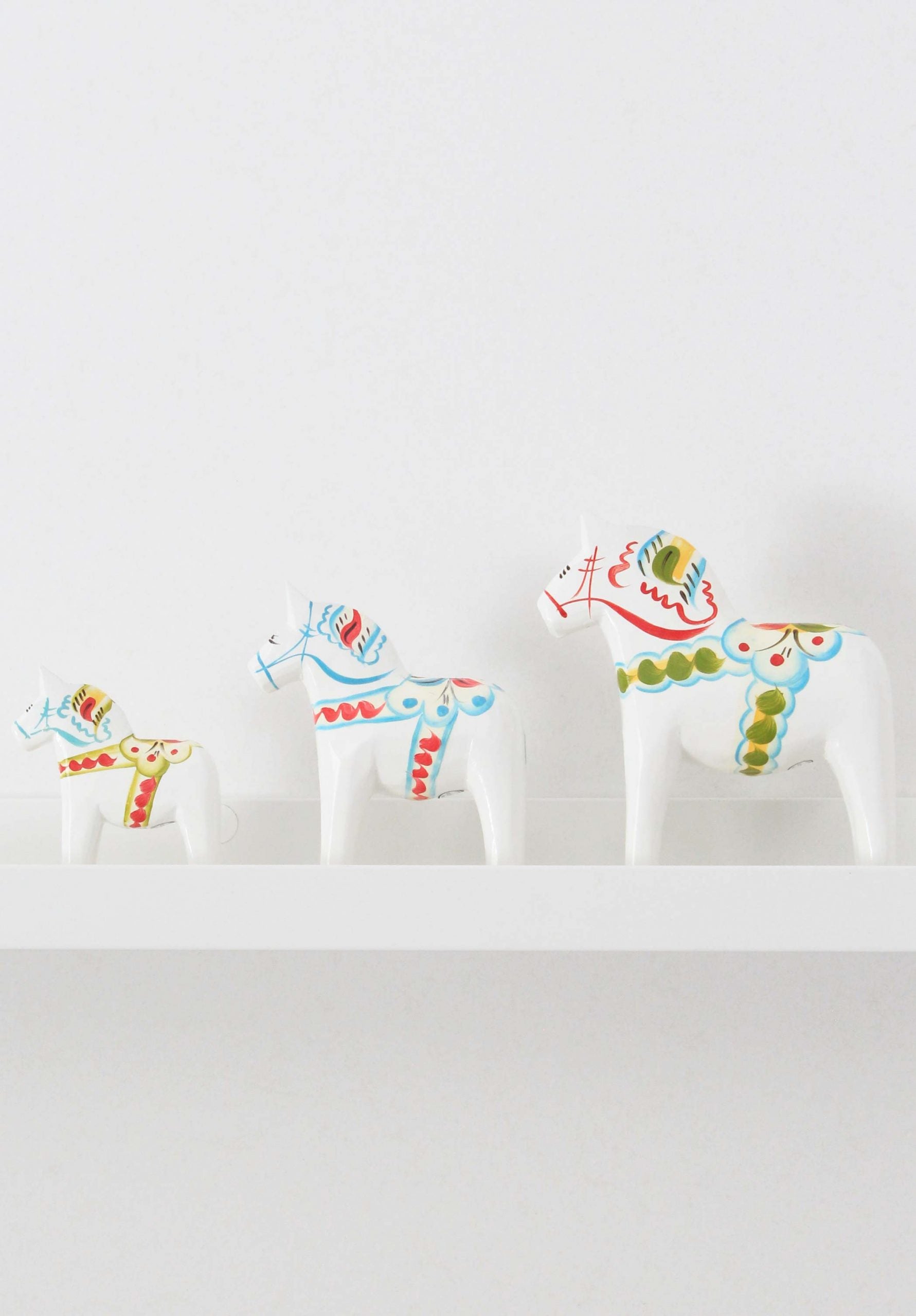 dala-paard-zwart-10-cm-wit-3